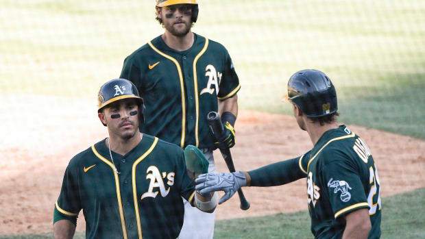 Ramón Laureano, Matt Olson named Gold Glove finalists